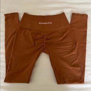 ALPHALETE Amplify Legging (Mandarin)